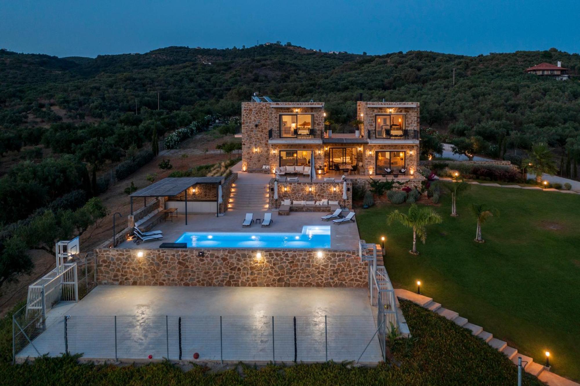 Family & Golf Laguna Towers Navarino