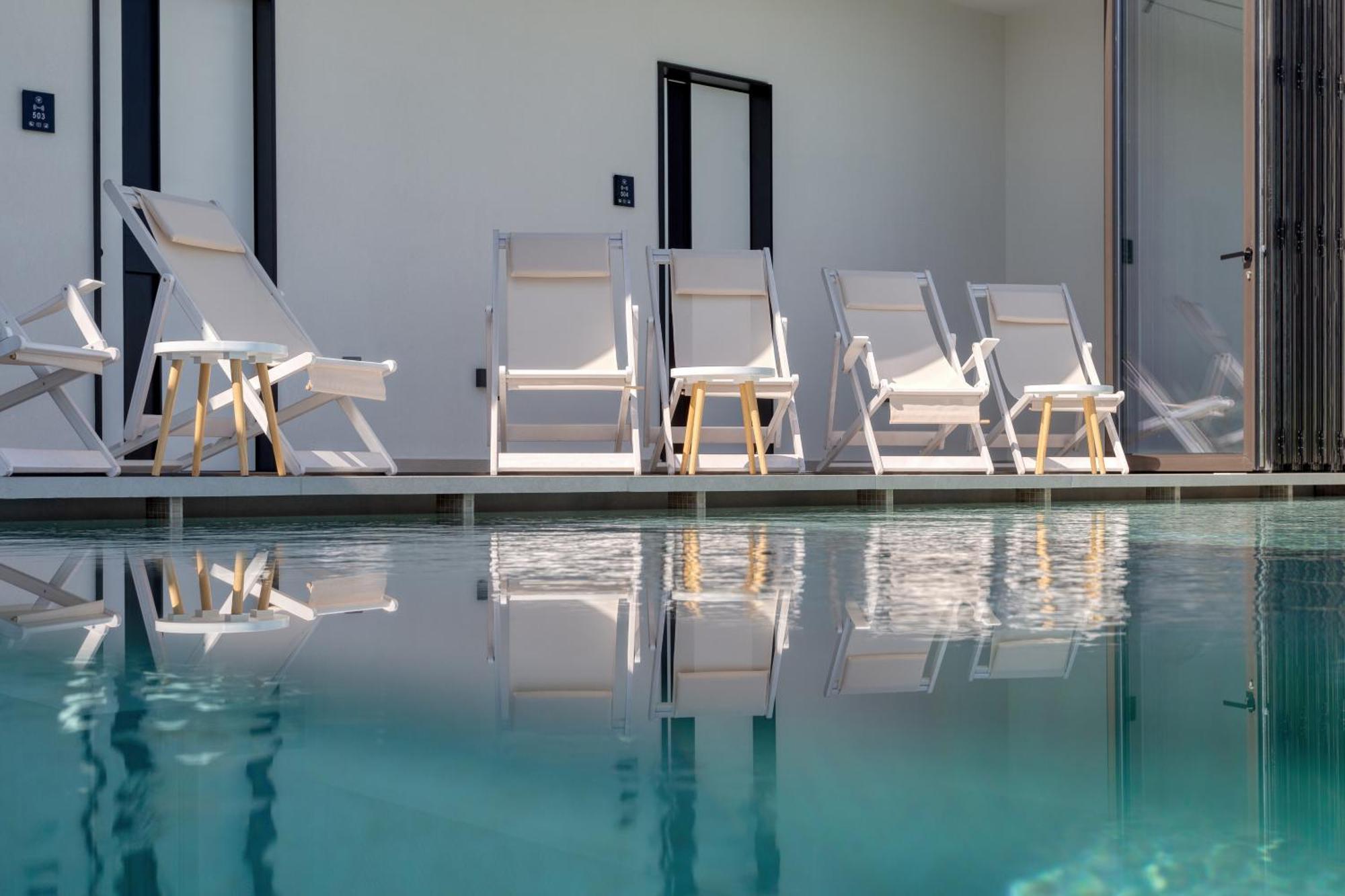 Ethereal White & Hotel 5*