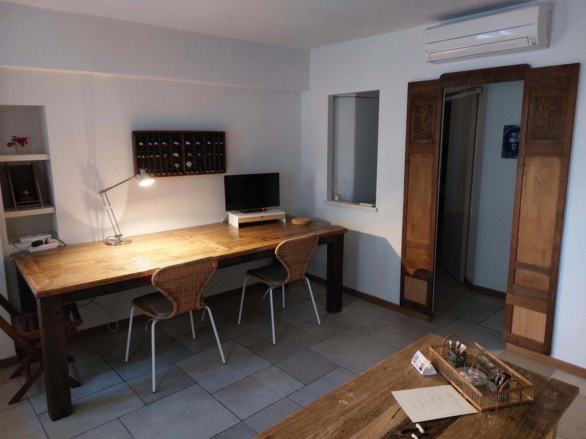41 Homer Street Apartment *