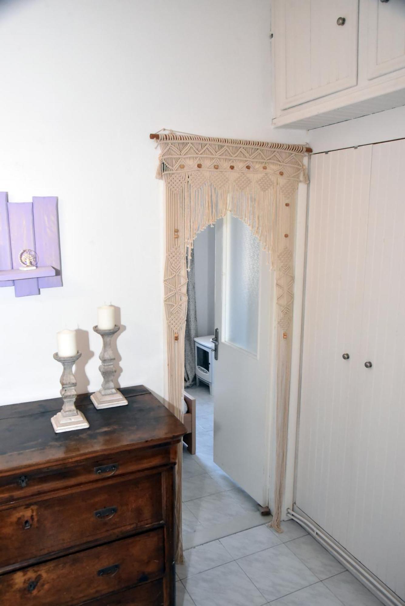 Apartment Kioura's Ano Syros