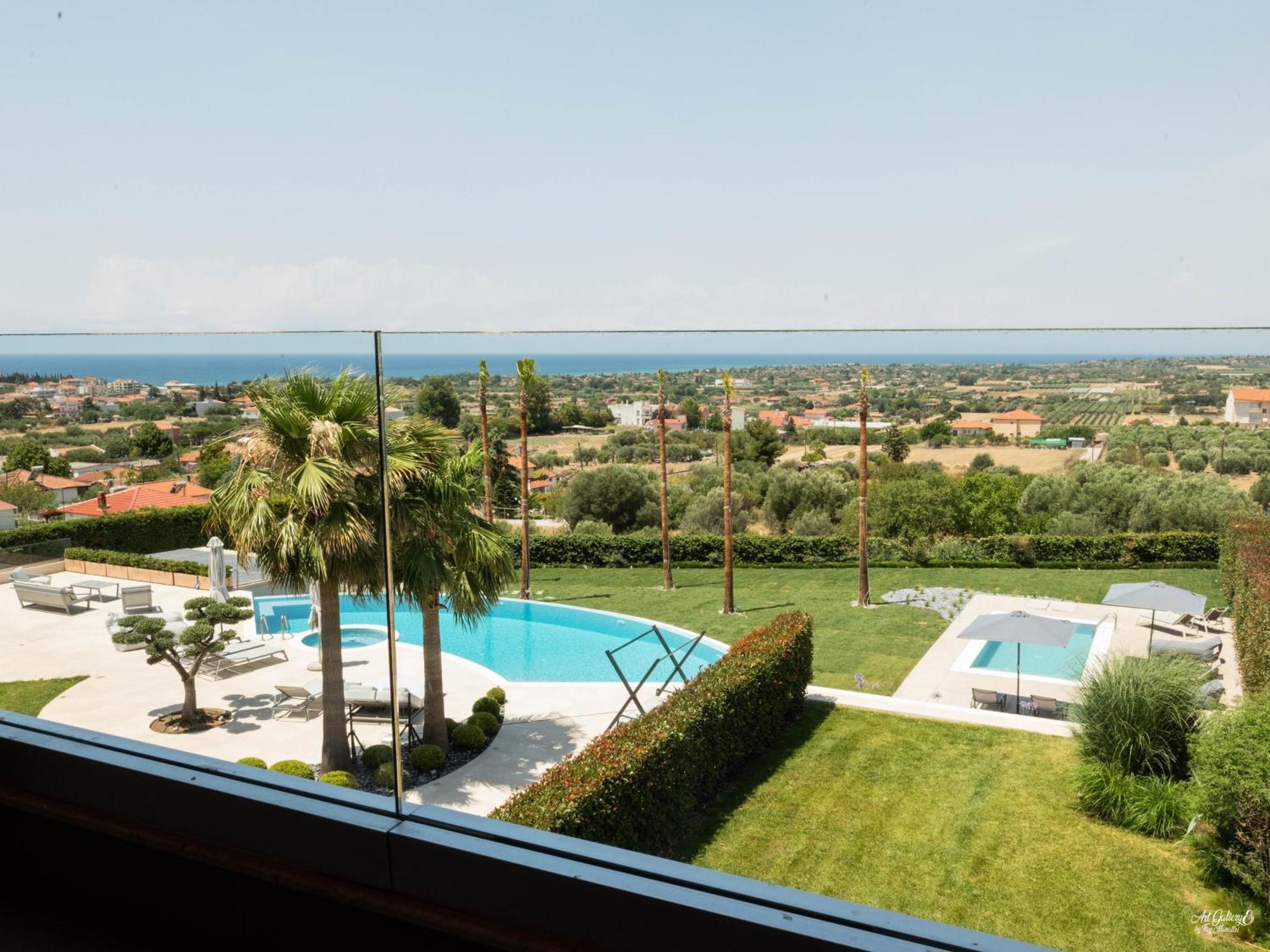 Palma & With Pool Nea Kallikrateia