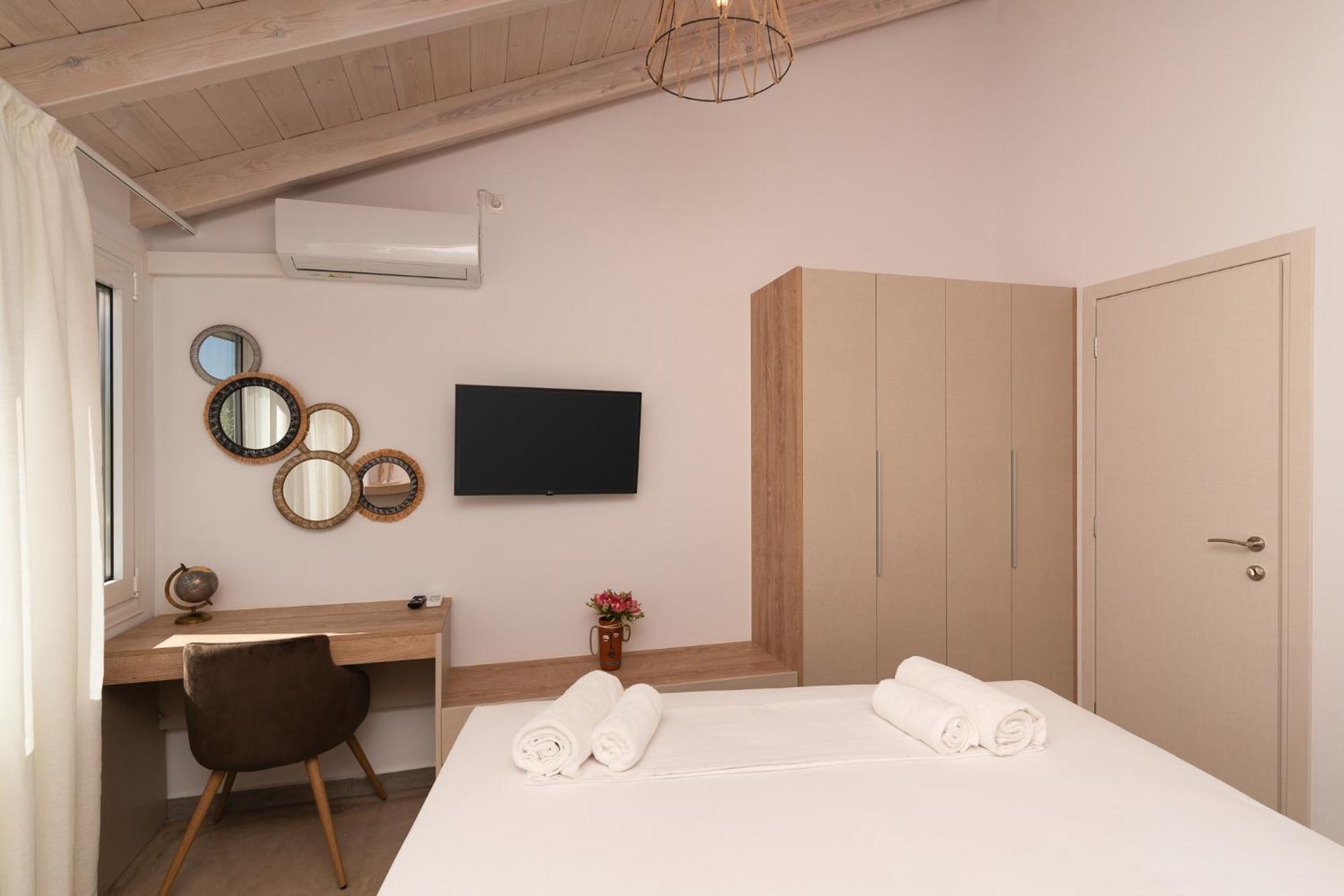 Lithos * Finikounta