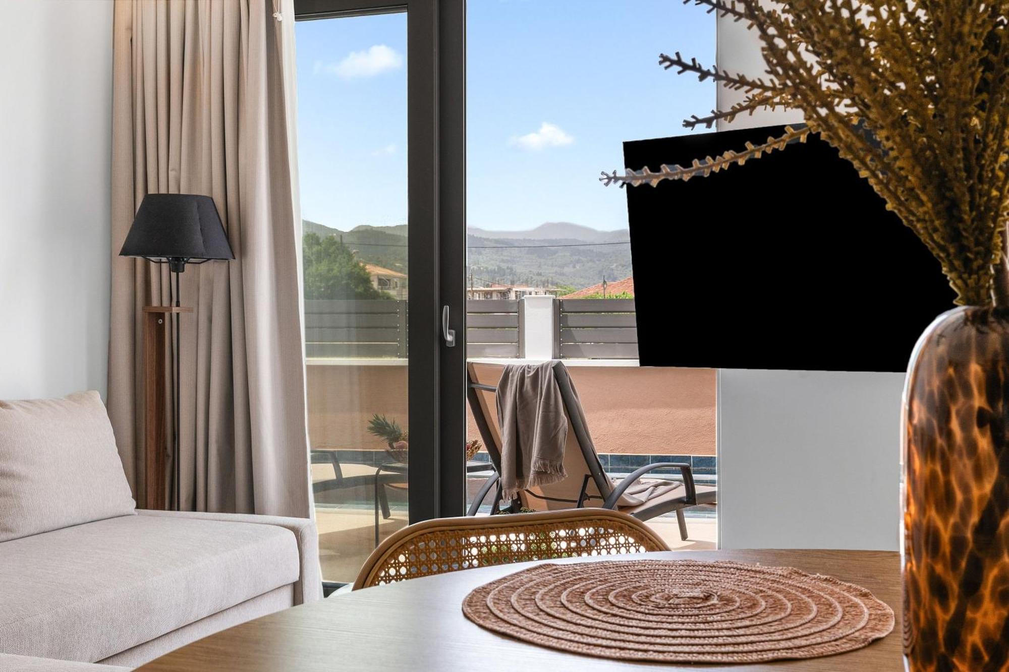 Argeno Apartment *