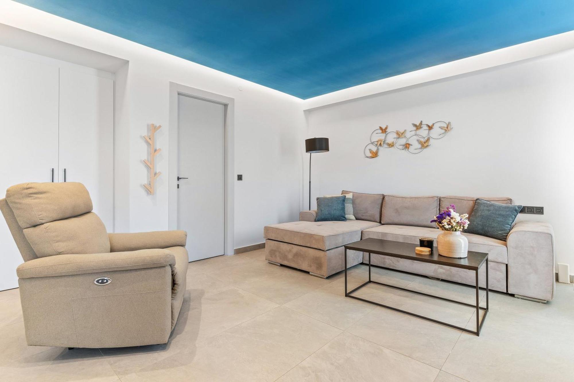 Argeno Apartment