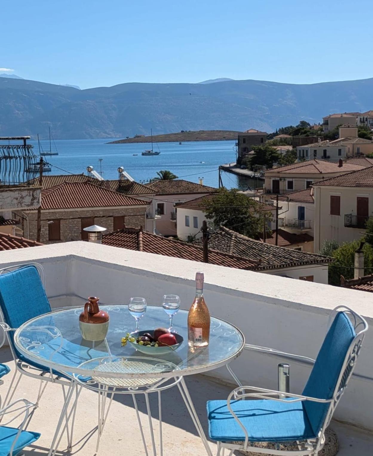 Authentic Rooftop House Holiday home