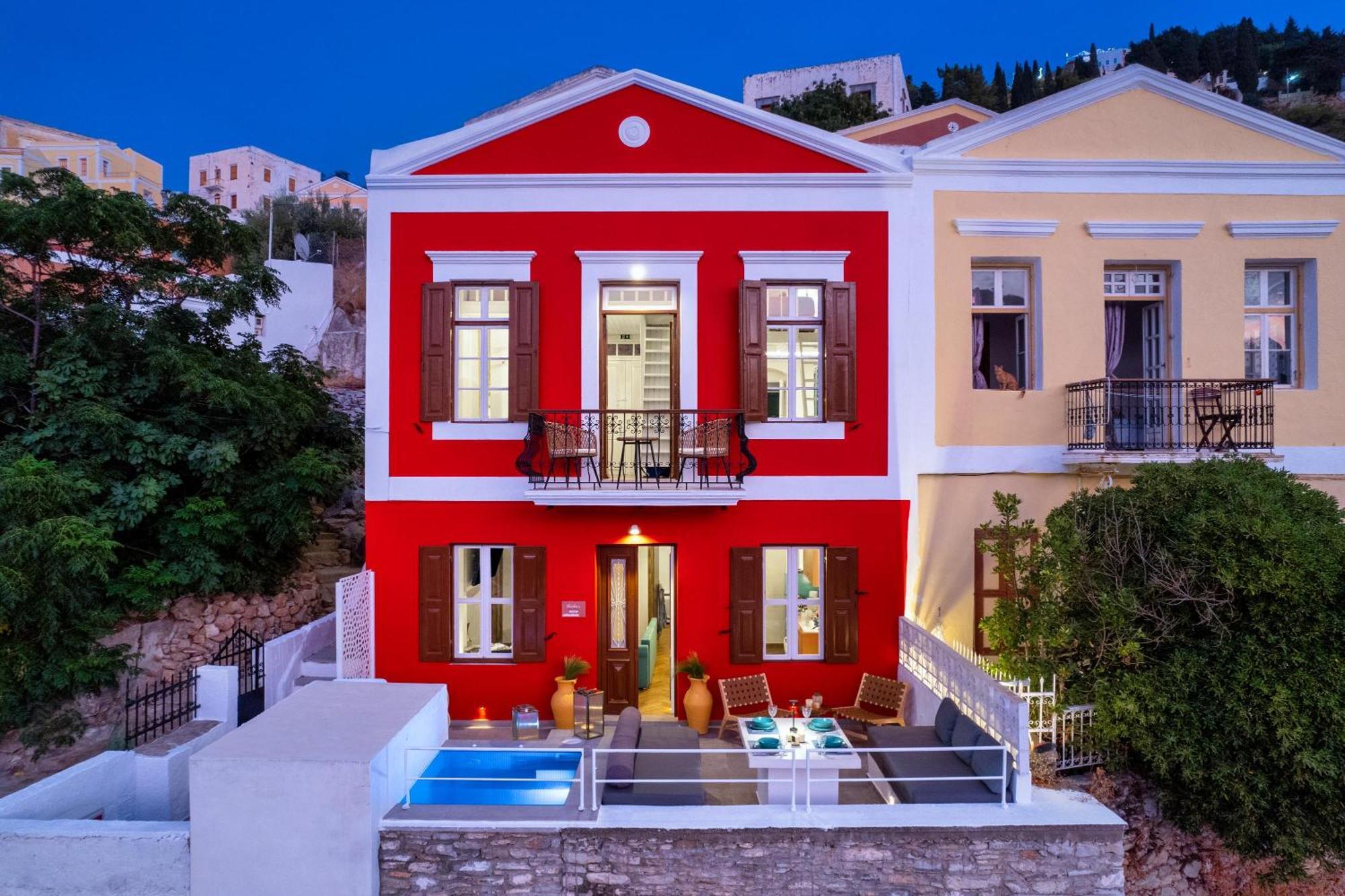 Annikas Port View-ground * Symi