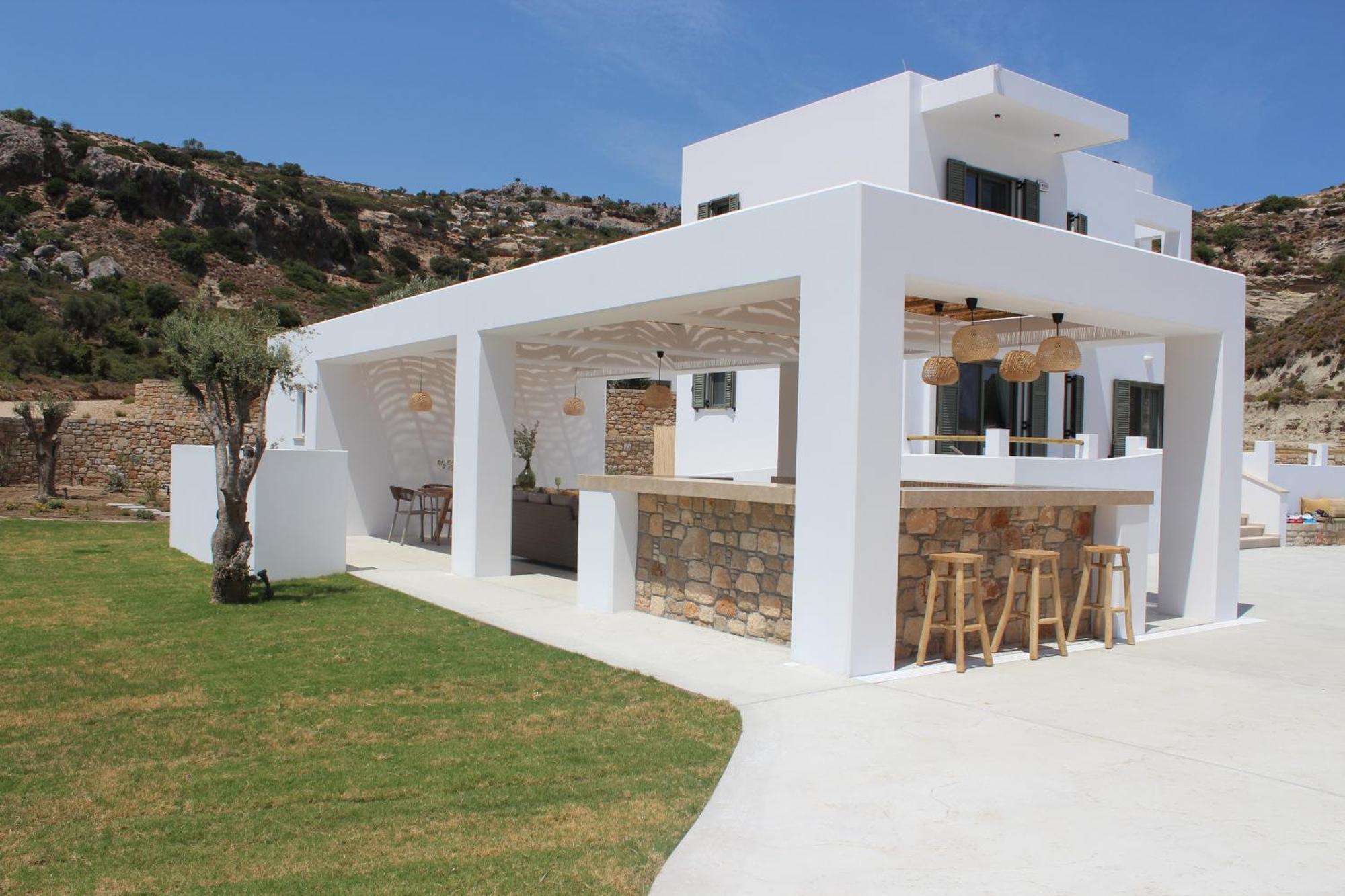 Elaia Villa *