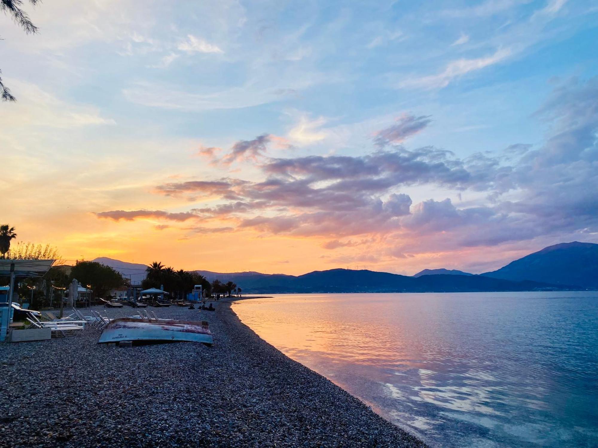 Beachfront Retreat At Agios Vasileios *