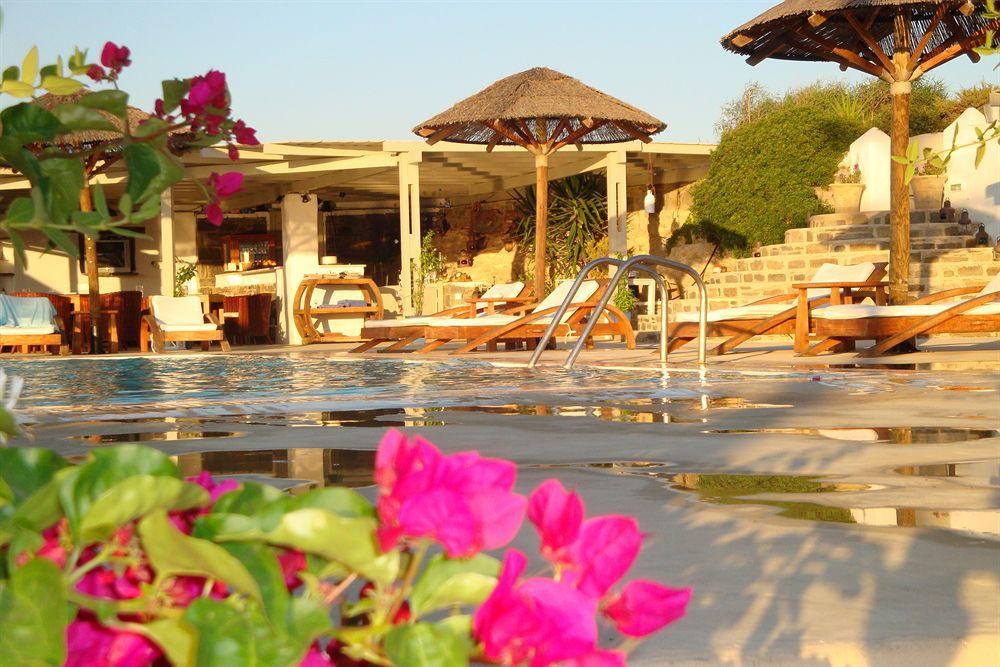 Anemoi Aparthotel