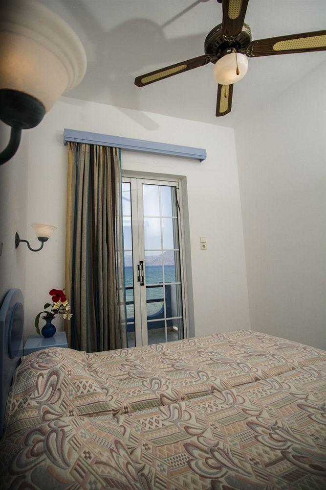 Tripodis Apartment