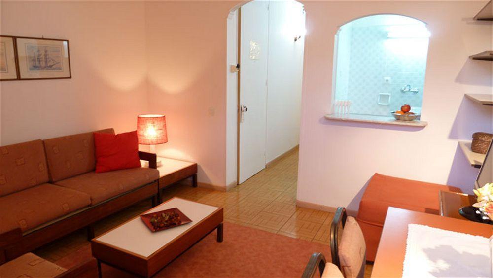 Aparthotel Zina 3*
