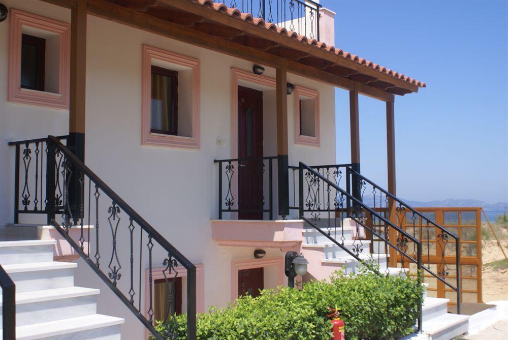 Ammos Aparthotel Minia