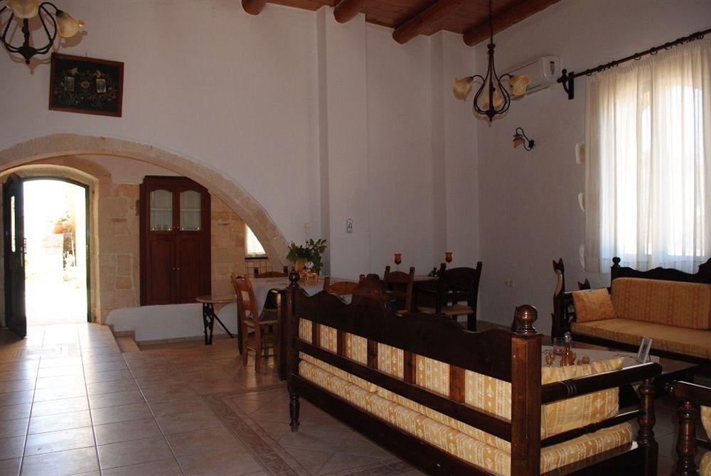 Apartment Skandalis Traditional