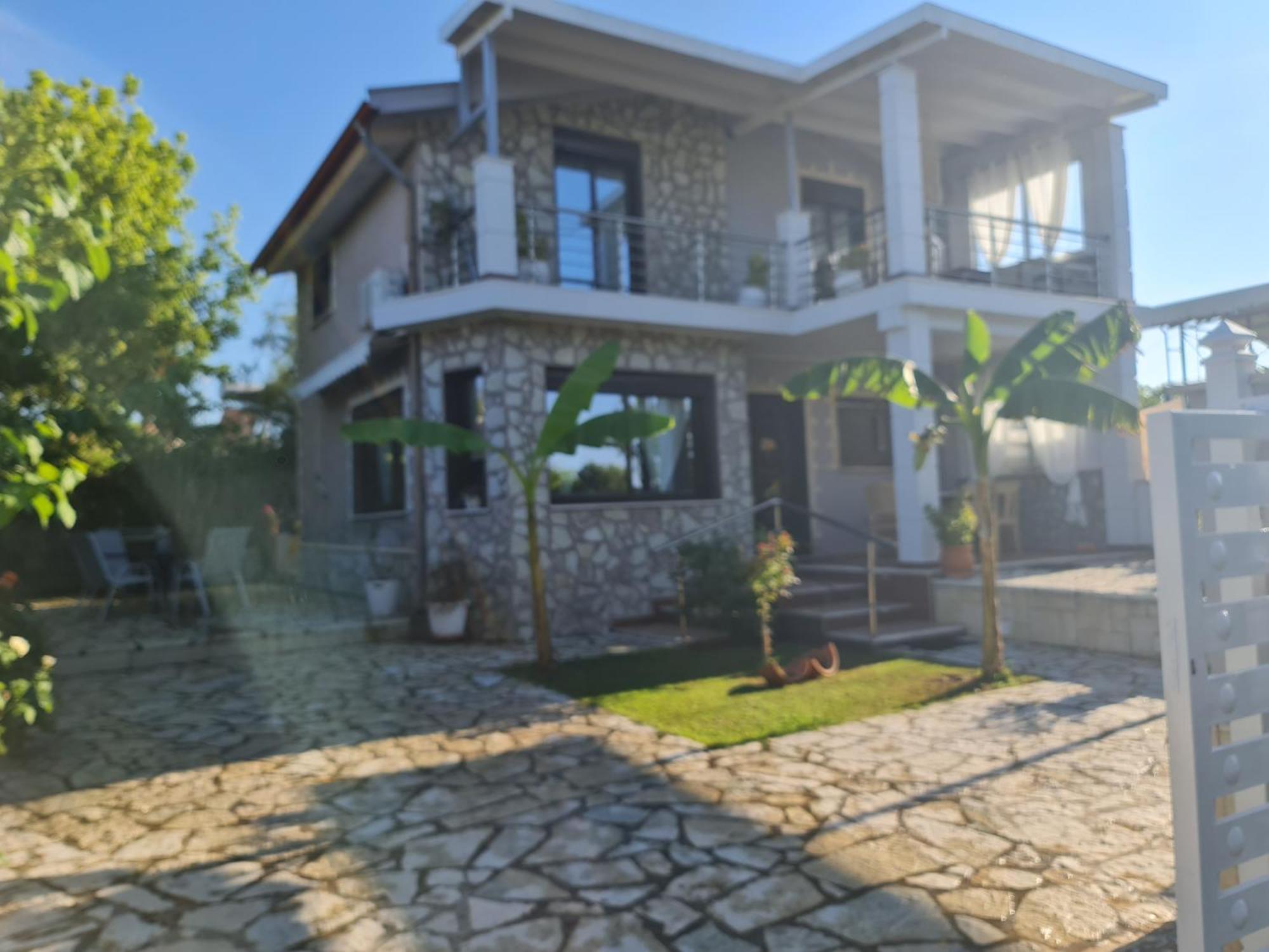 Akis House Nea Mesagkala