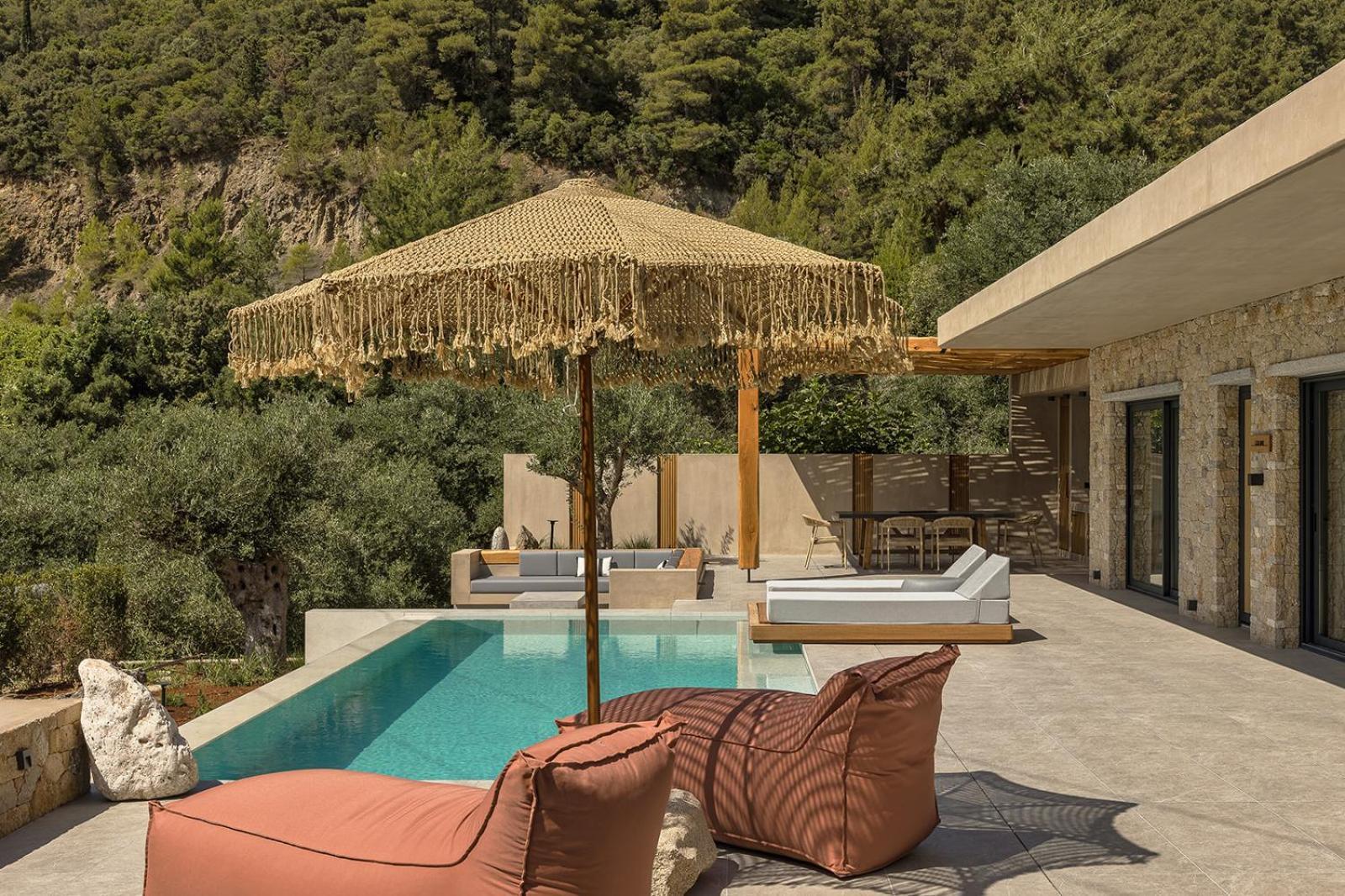 Monalia Villa Parga