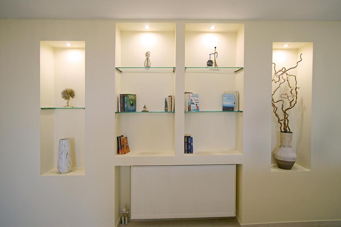 Messinian Seaview Retreat Apartment Kyparissia
