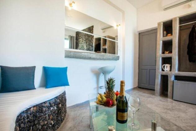 Ichor Guest house Fira (Santorini)