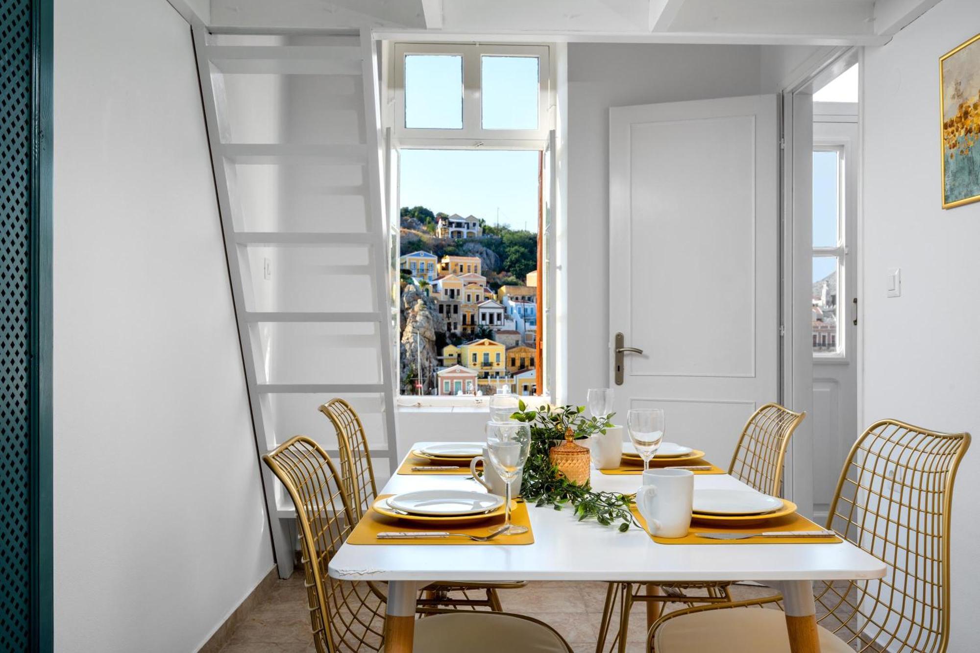 Annikas Port View-1st Floor Apartment *
