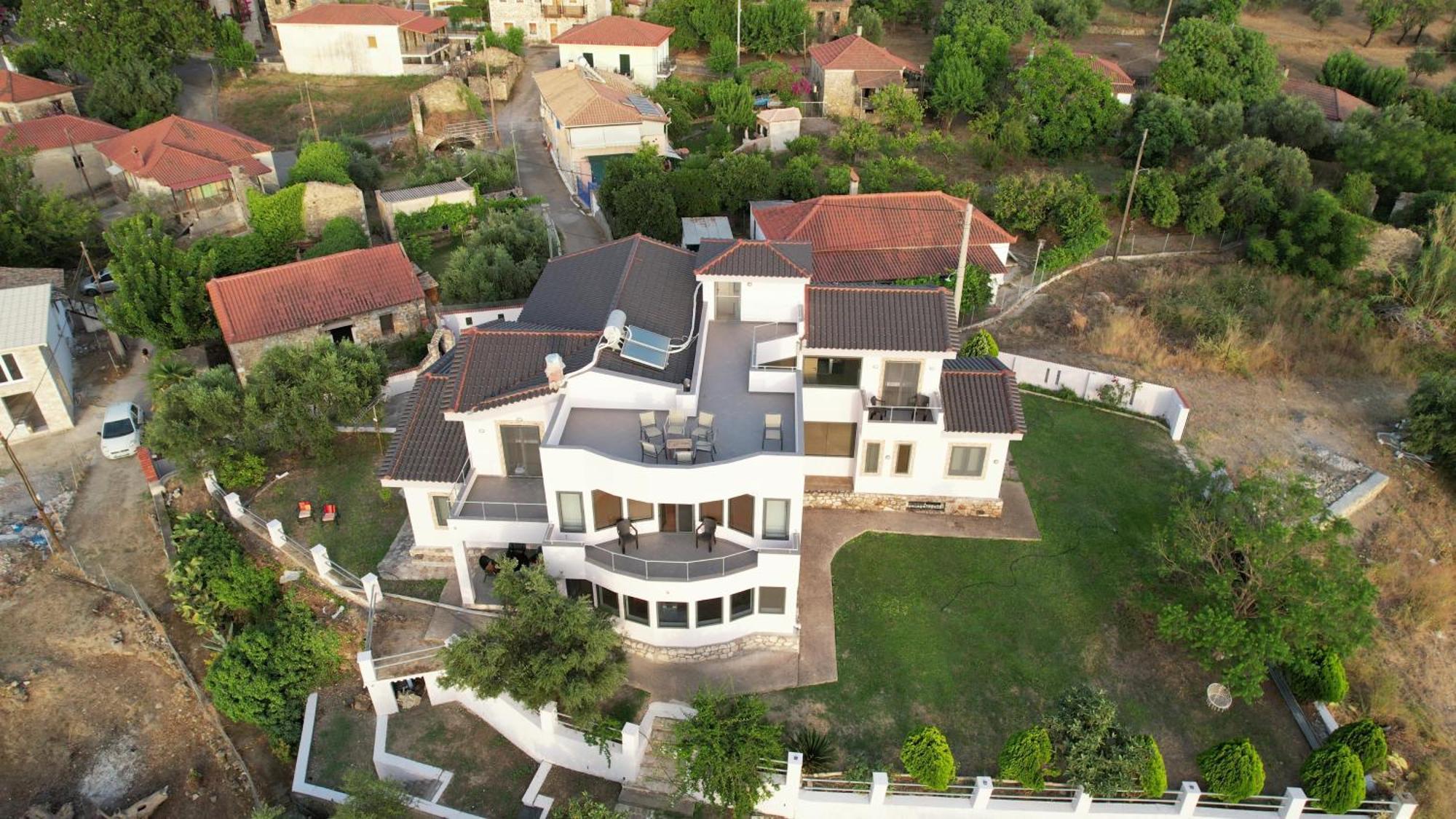 Zografos Homestay
