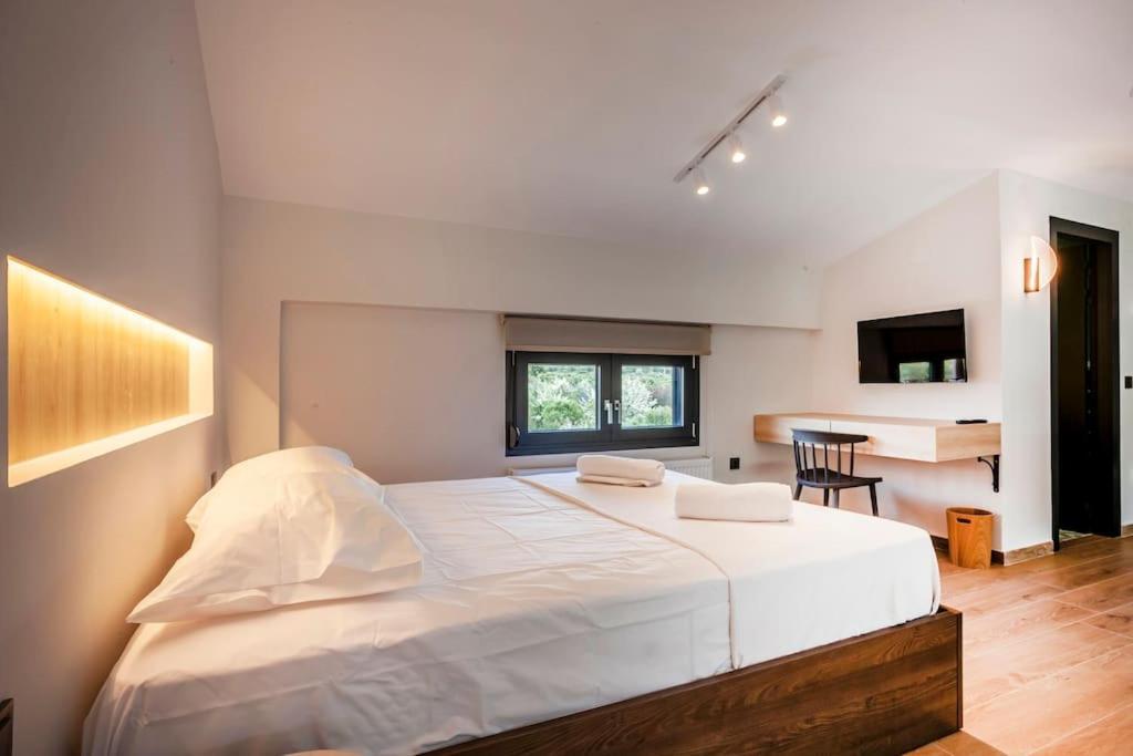 Thalos Luxury Living Ii *