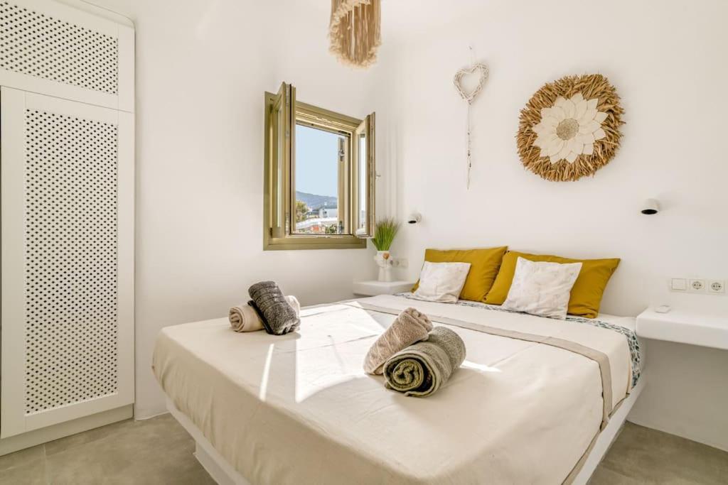 Folia House - Overlooking *