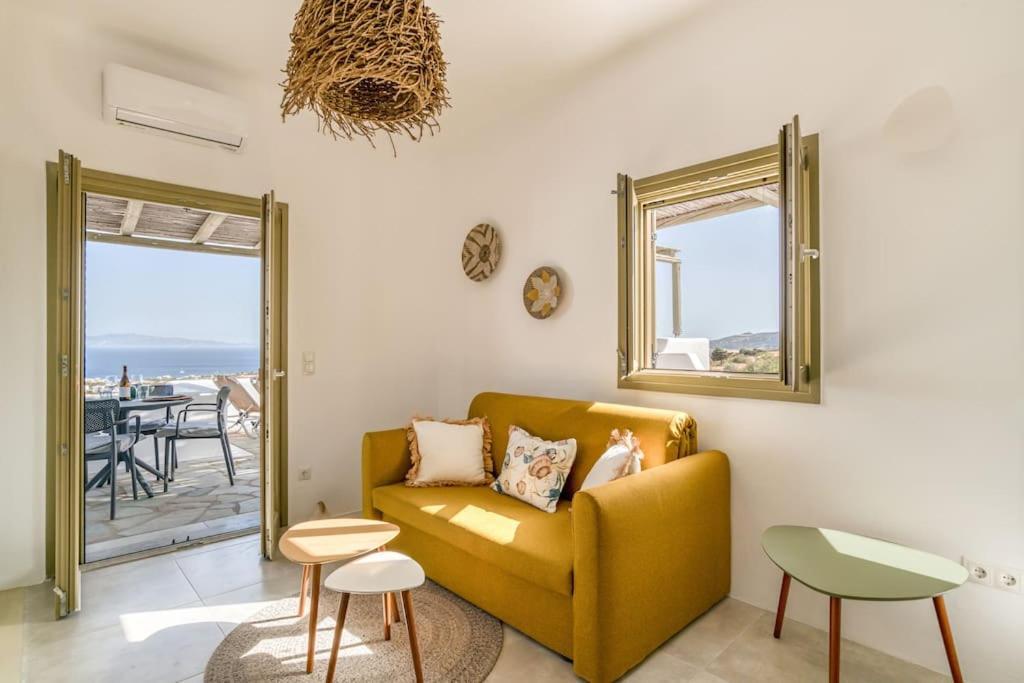 Folia House - Overlooking Holiday home *