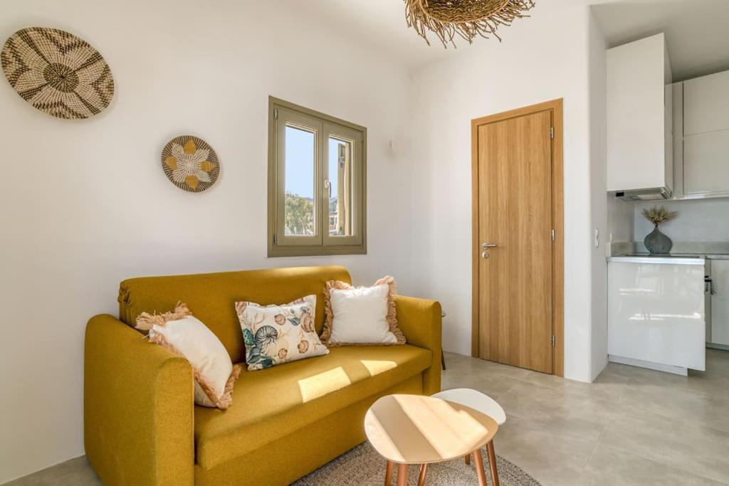 Folia House - Overlooking Holiday home *
