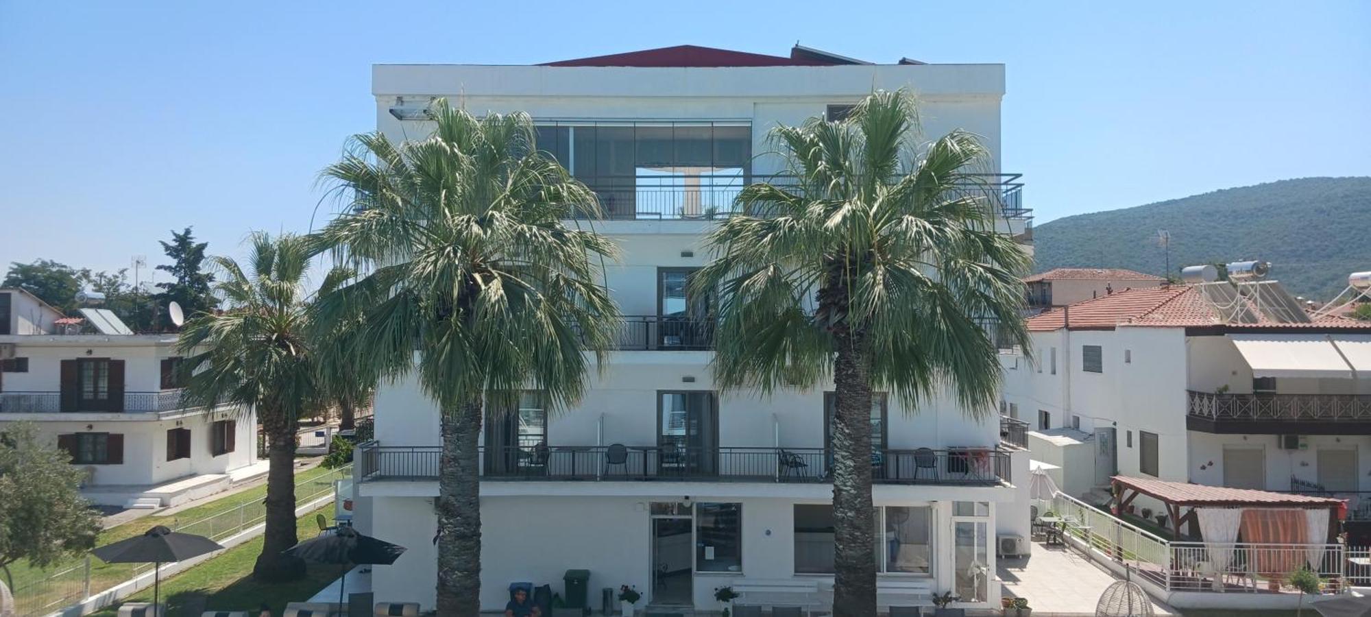 Stavros Hotel 3*