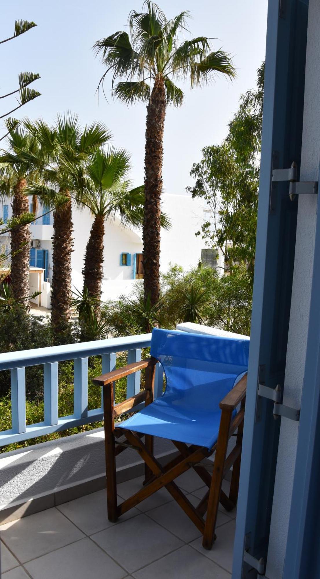 Aparthotel Akrogiali *