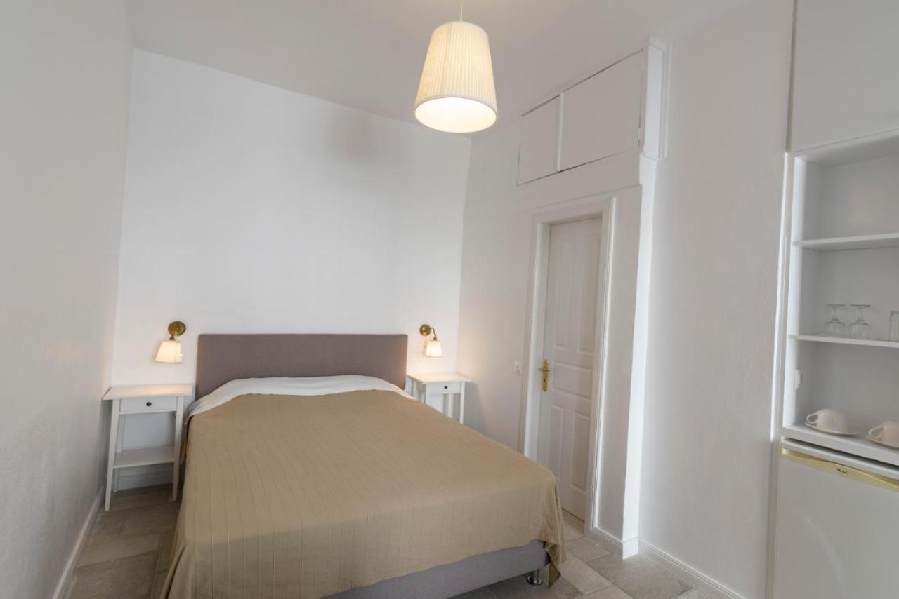 Filenia Guest house