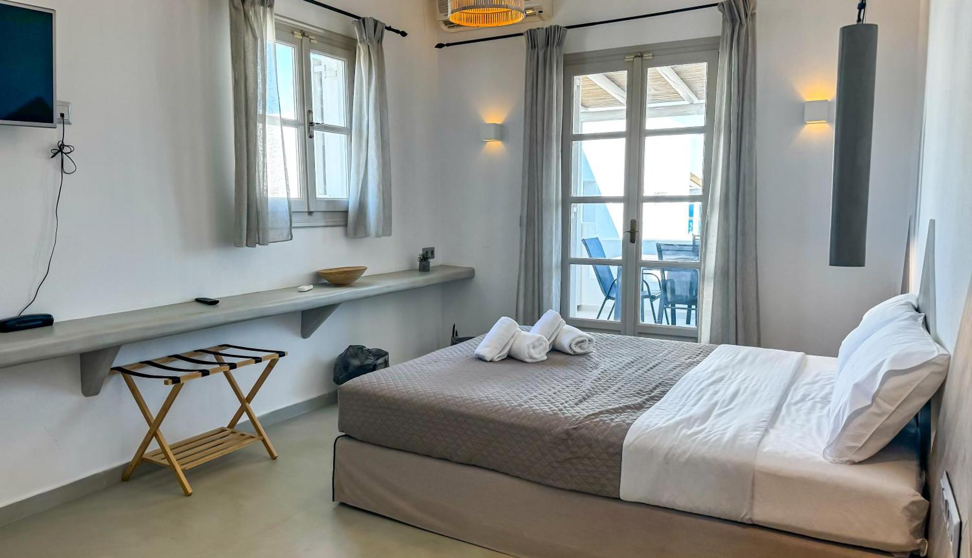 Hotel Paradise (adults Only)