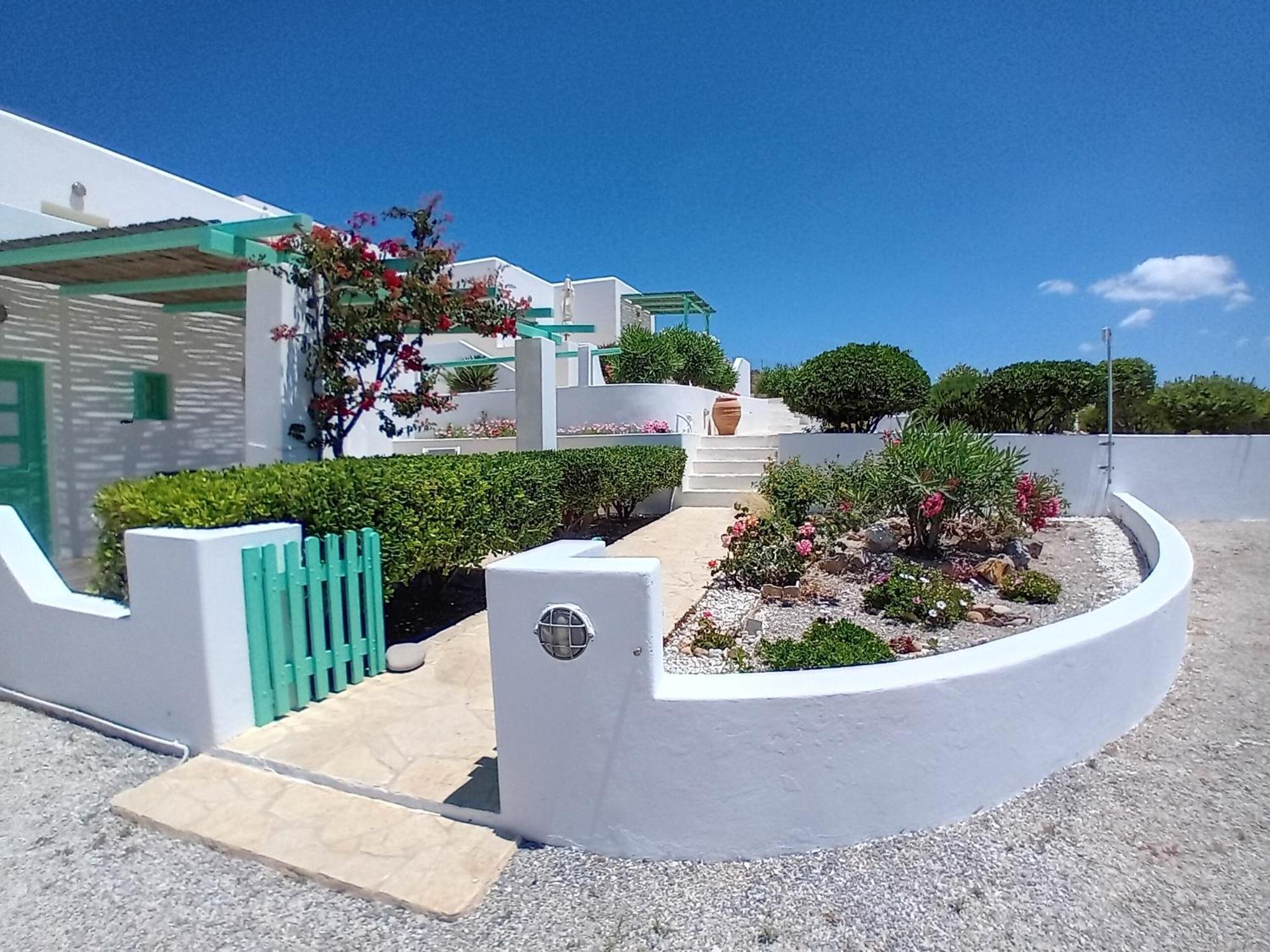 Apartment Psilandis Adamantas (Milos)