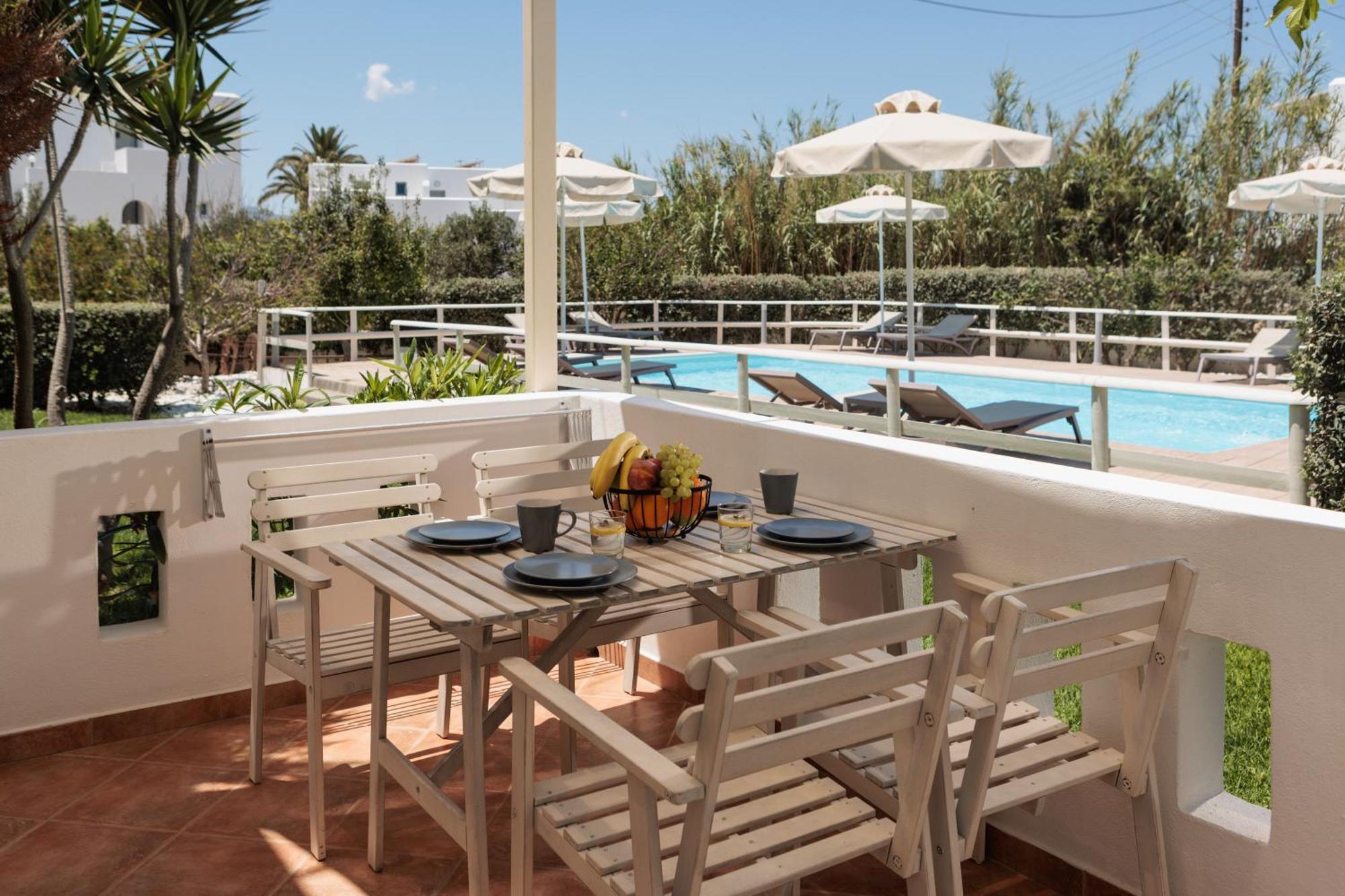 Maria's & Studios Apartment Agia Anna (Naxos)