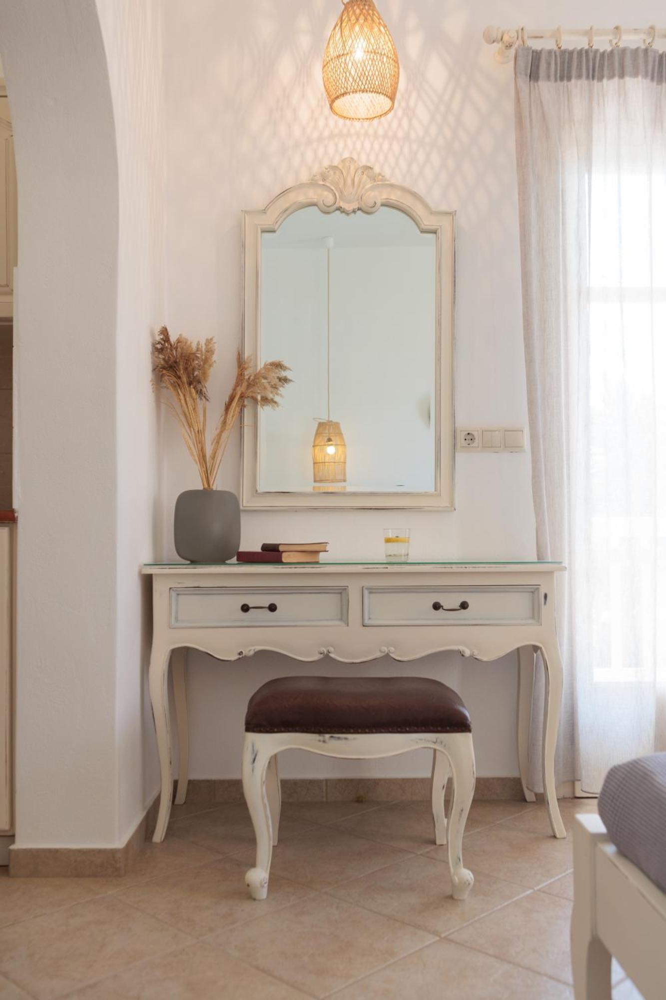 Maria's & Studios Apartment Agia Anna (Naxos)