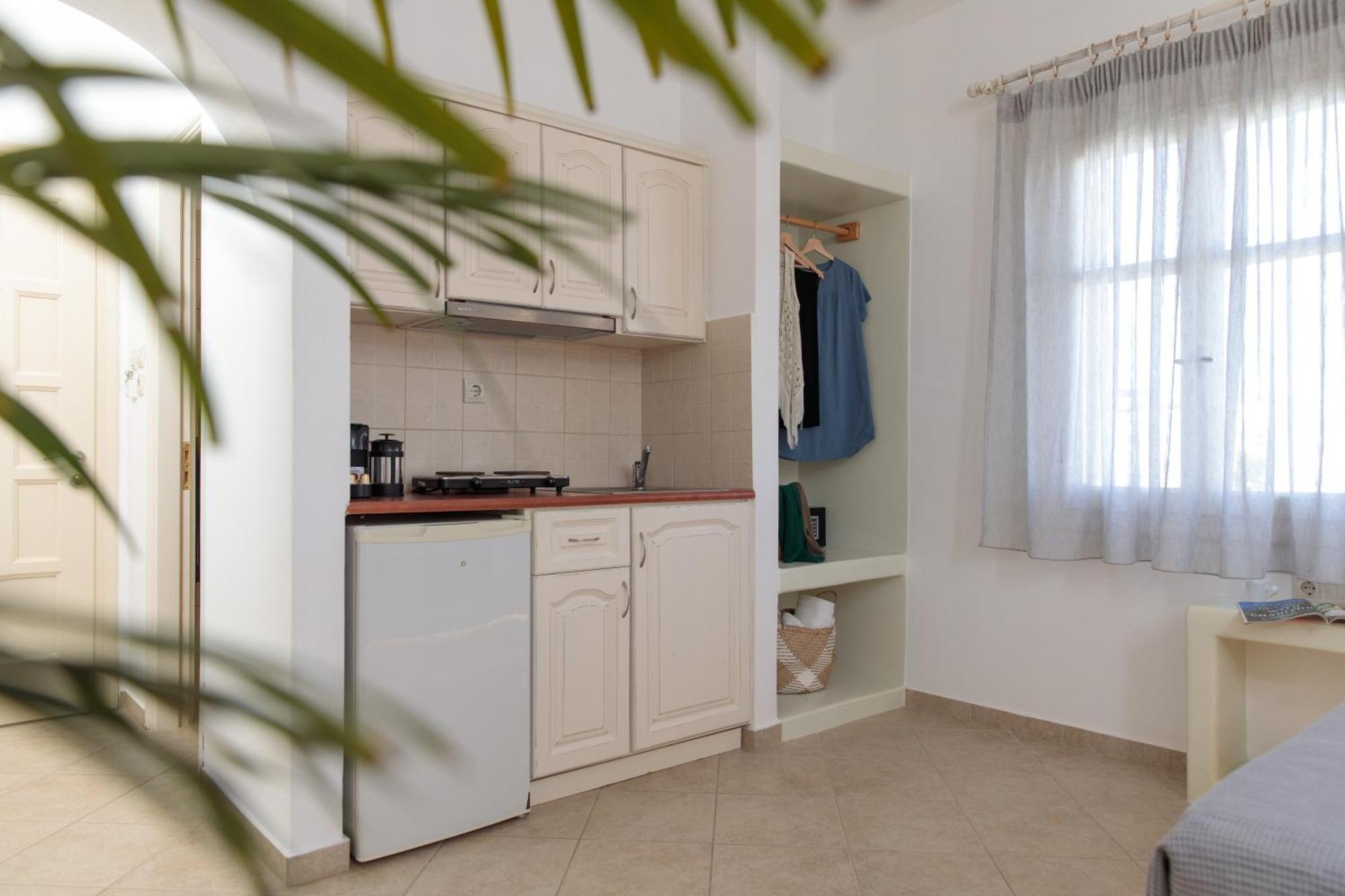 Maria's & Studios Apartment Agia Anna (Naxos)