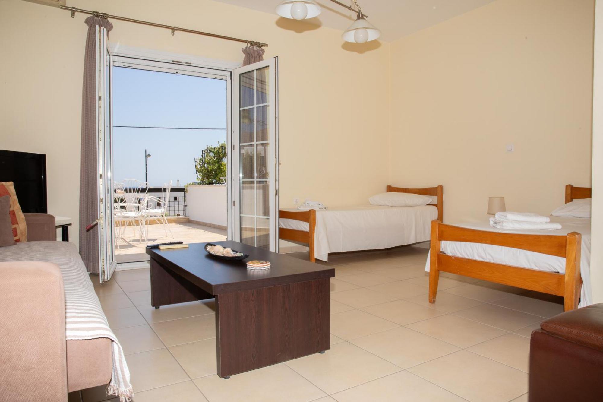 Aparthotel Elena 2*