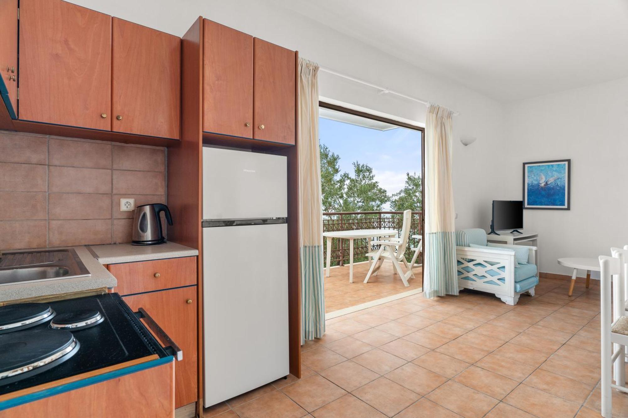 Aparthotel Anassa Mare Villas & Residences 3*