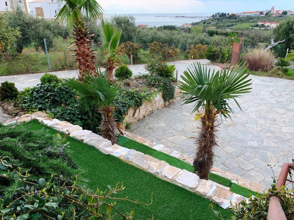 Villa Laskari Sea View