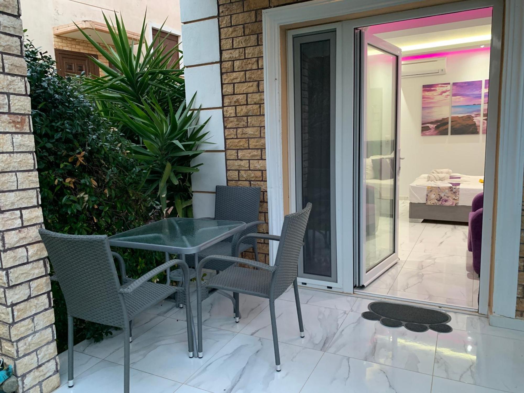 Alrose Apartment