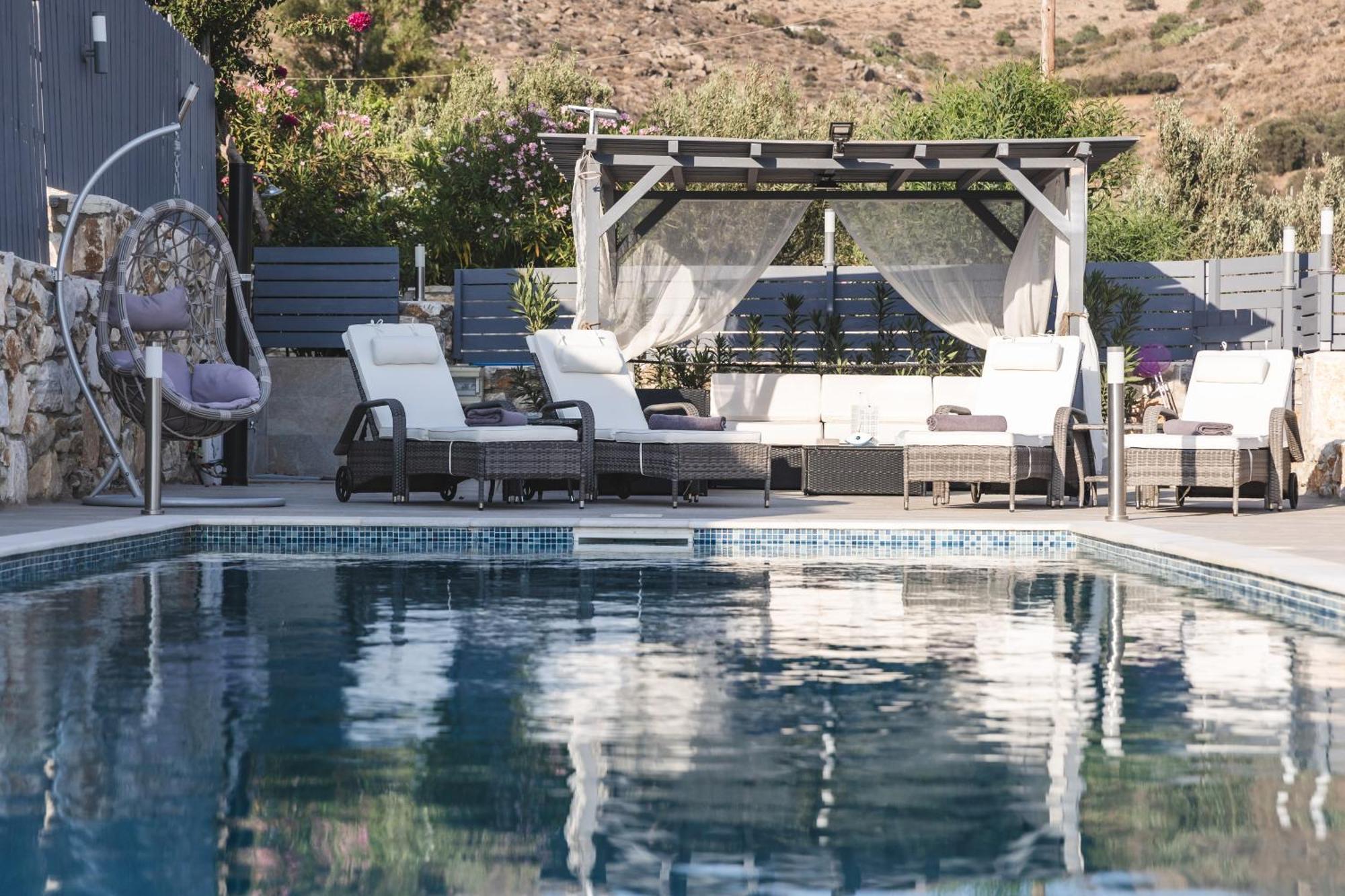 Parisi Naxos Deluxe Holiday home Agkidia