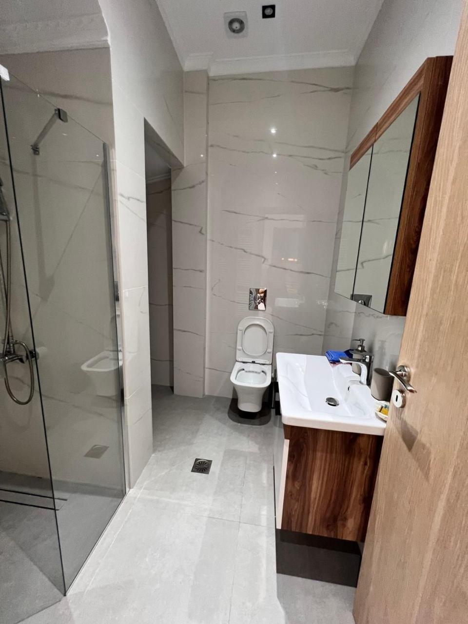 Kontis' Furnished Loutraki (Corinthia)