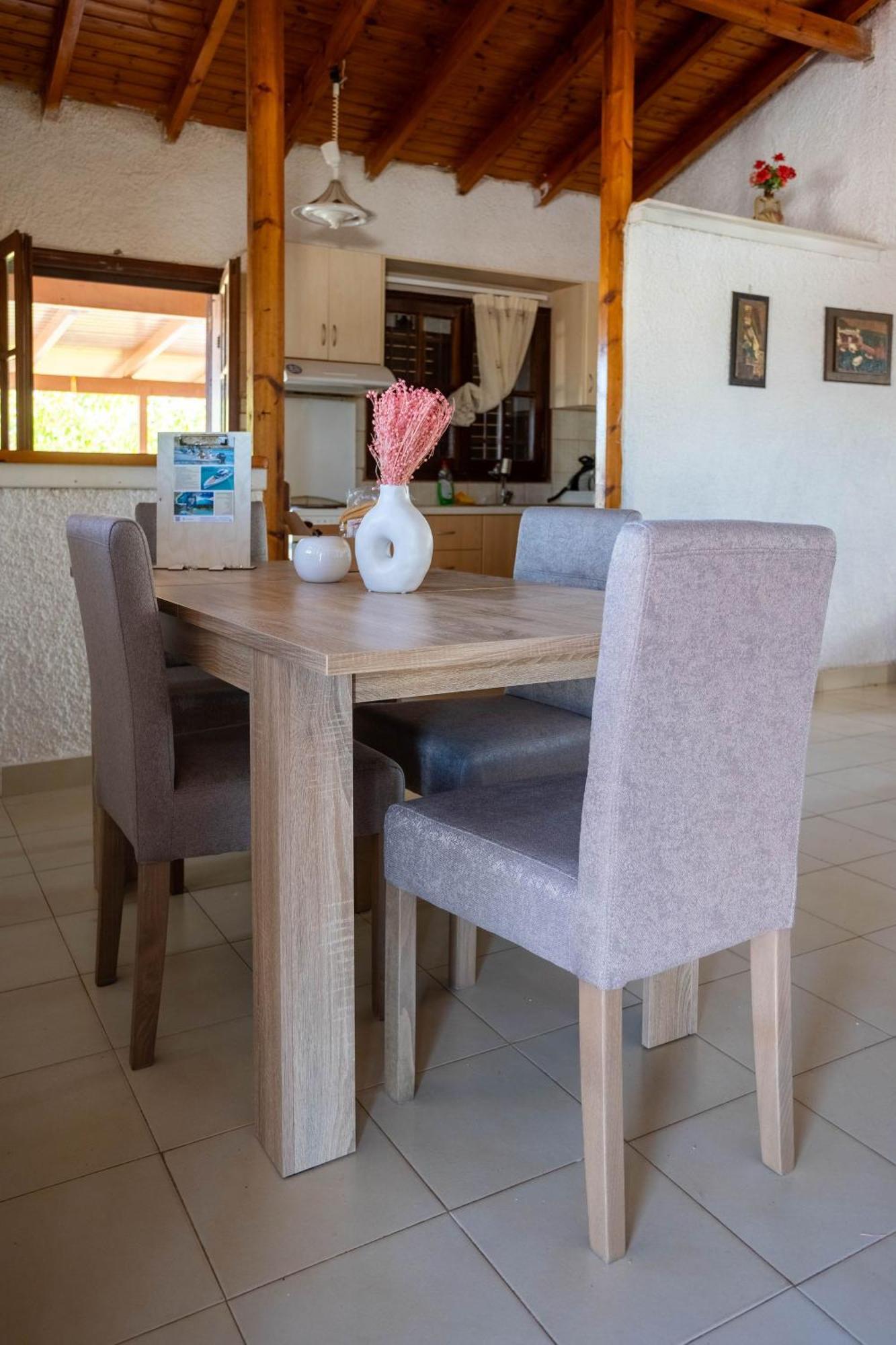 Seaside Retreat For Families And Pets * Messini