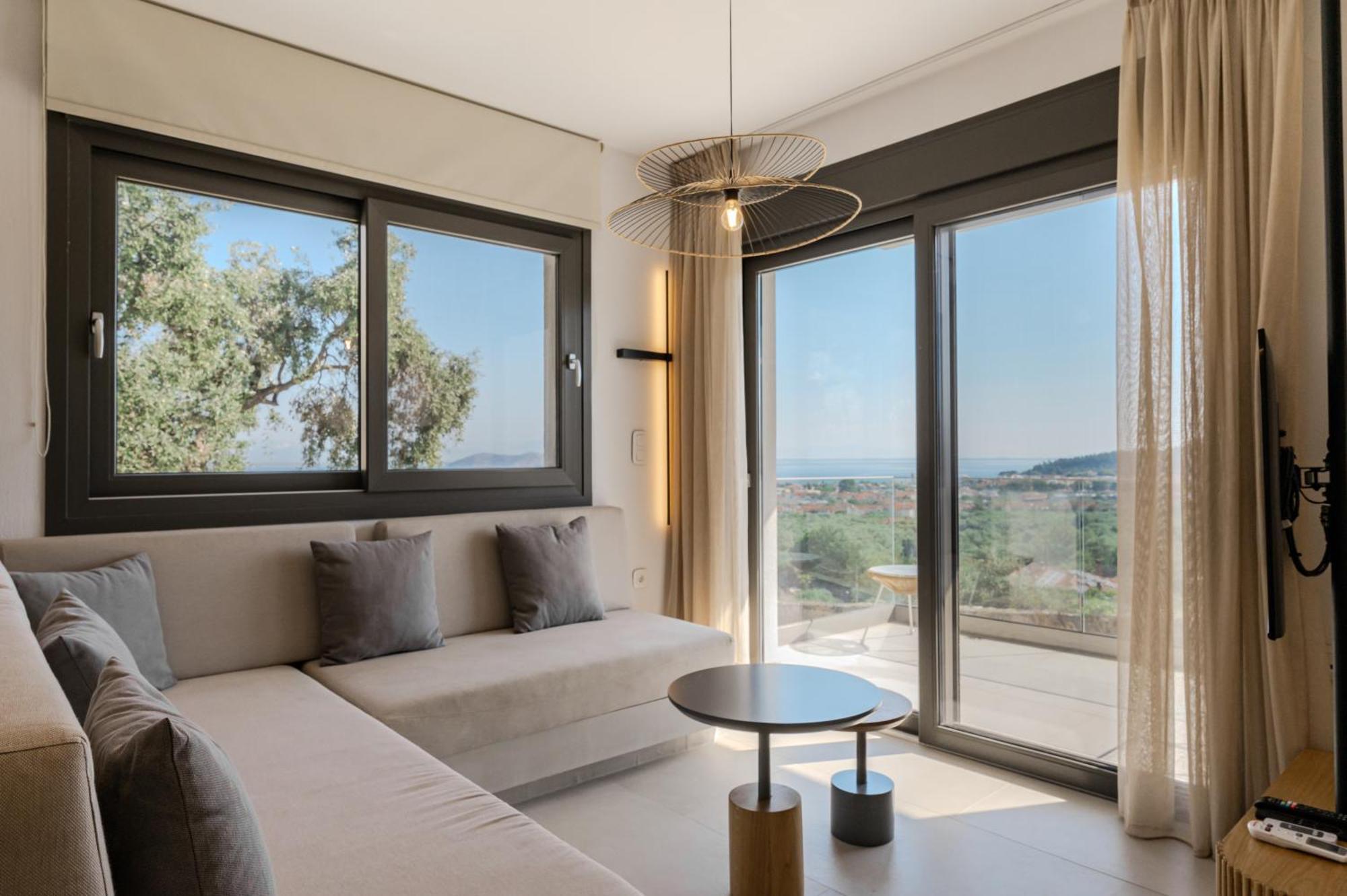 Villa Hillside - Pnoe *