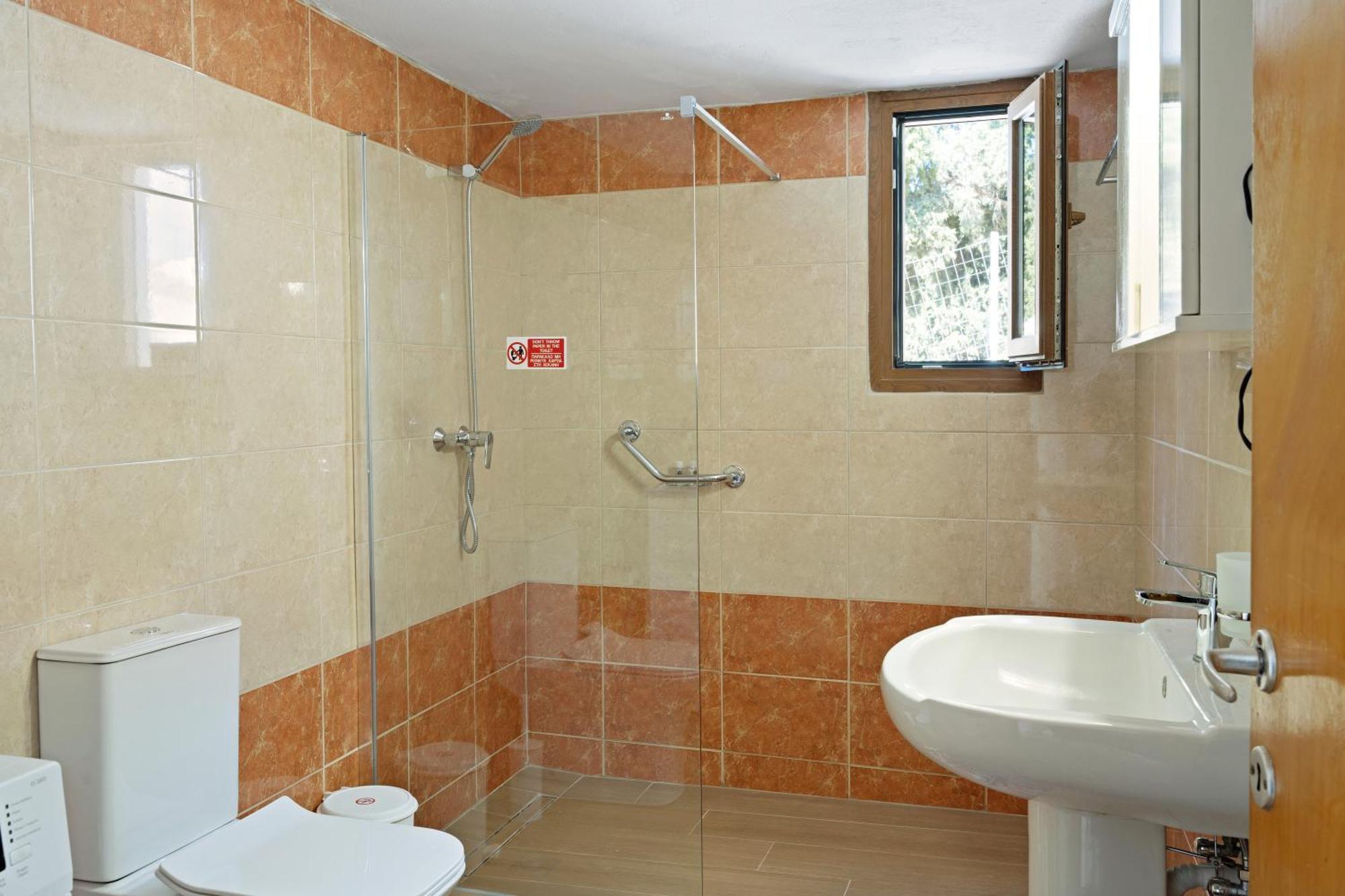 Holiday home Serenity House Asfendiou