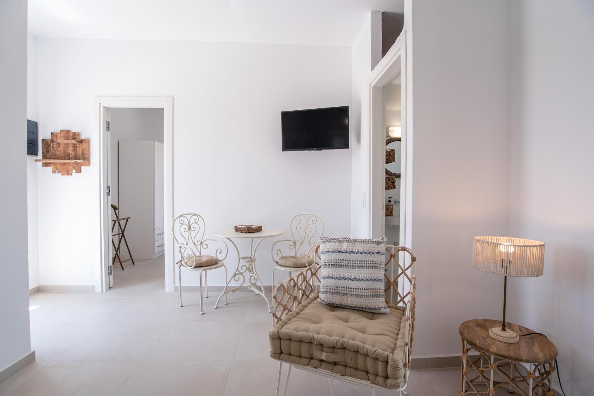 Anastasio * Parikia (Paros)