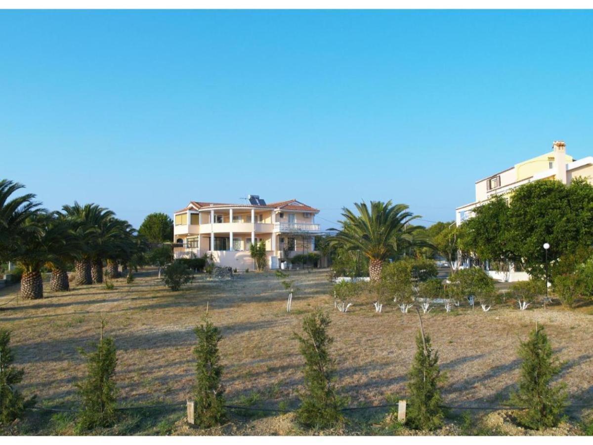 Sunny Flats Apartment Lixouri