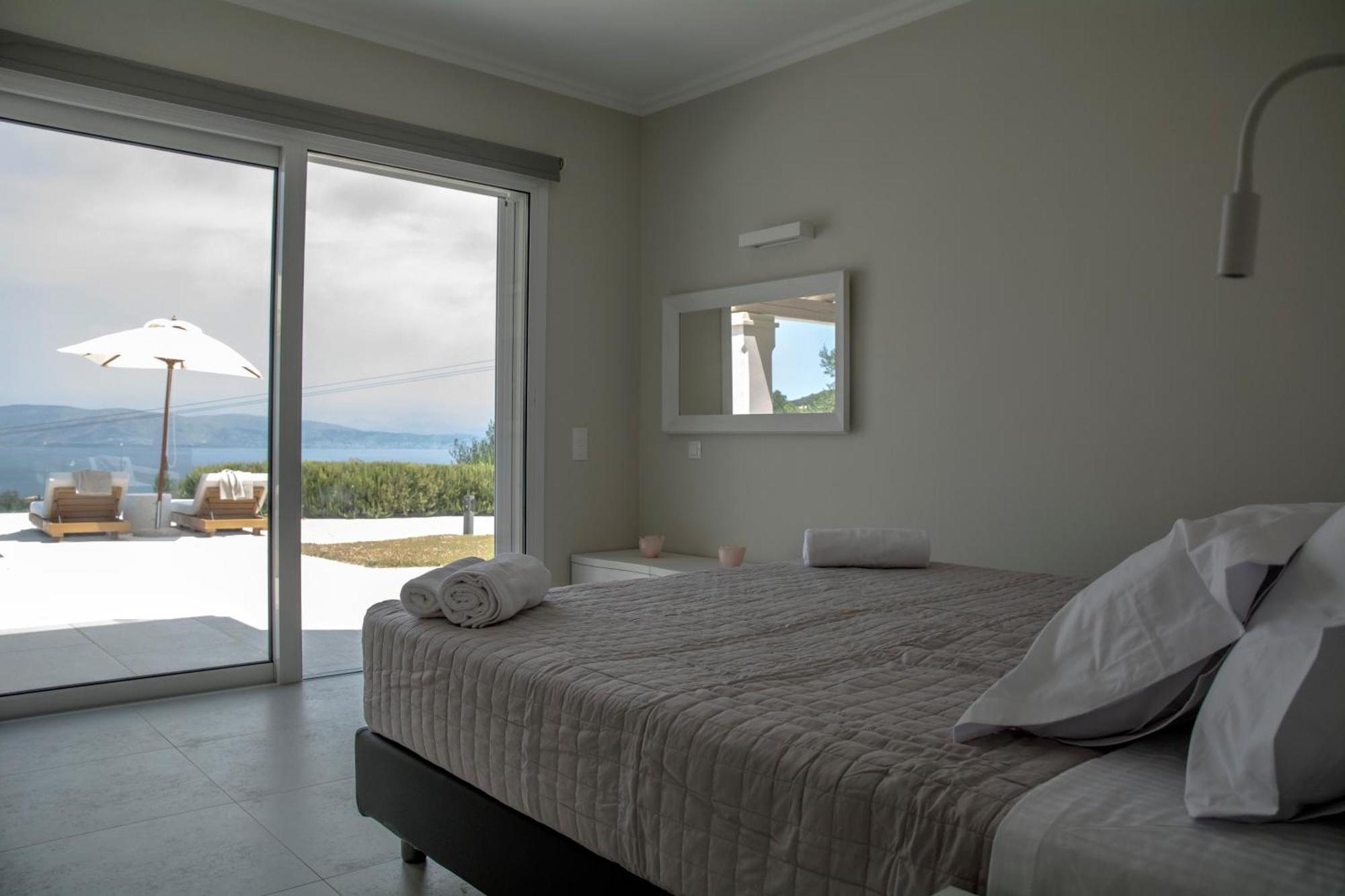 Evas Stone House Villa *