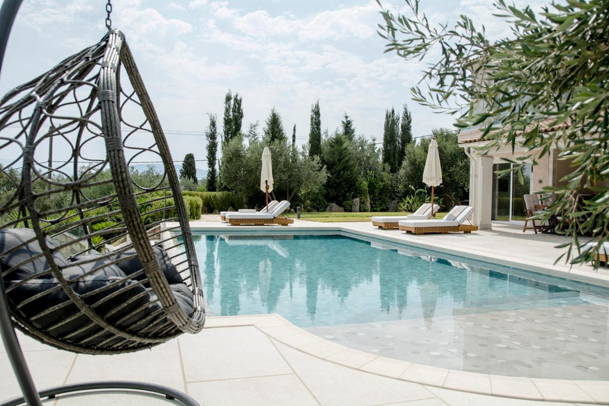 Evas Stone House Villa