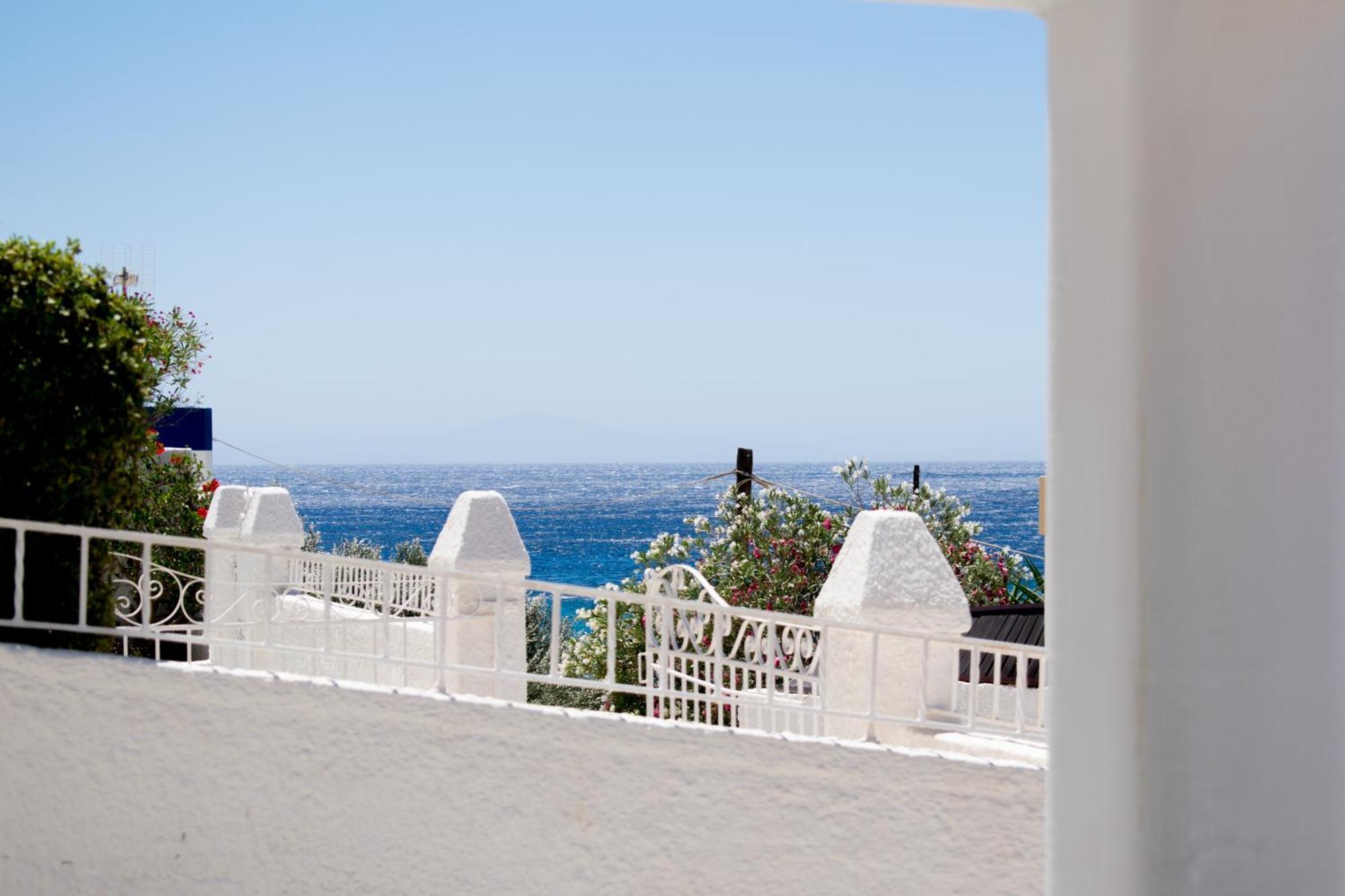 Endless Blue From Syros - Megas Gialos - 2 Liaropa