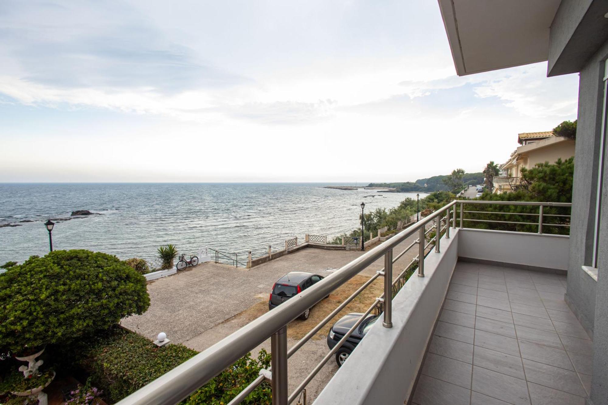 Atenizo - Seaside House At Pantokratoras, Apartment
